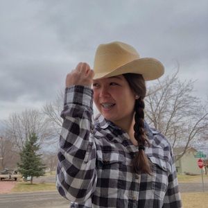 Meet your Posher, Emma